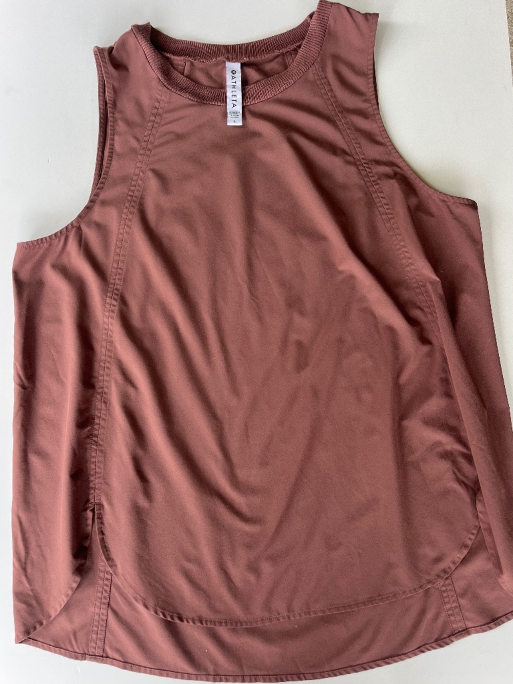 Athleta brown sleeveless performance tank top with ribbed crew neckline sz L